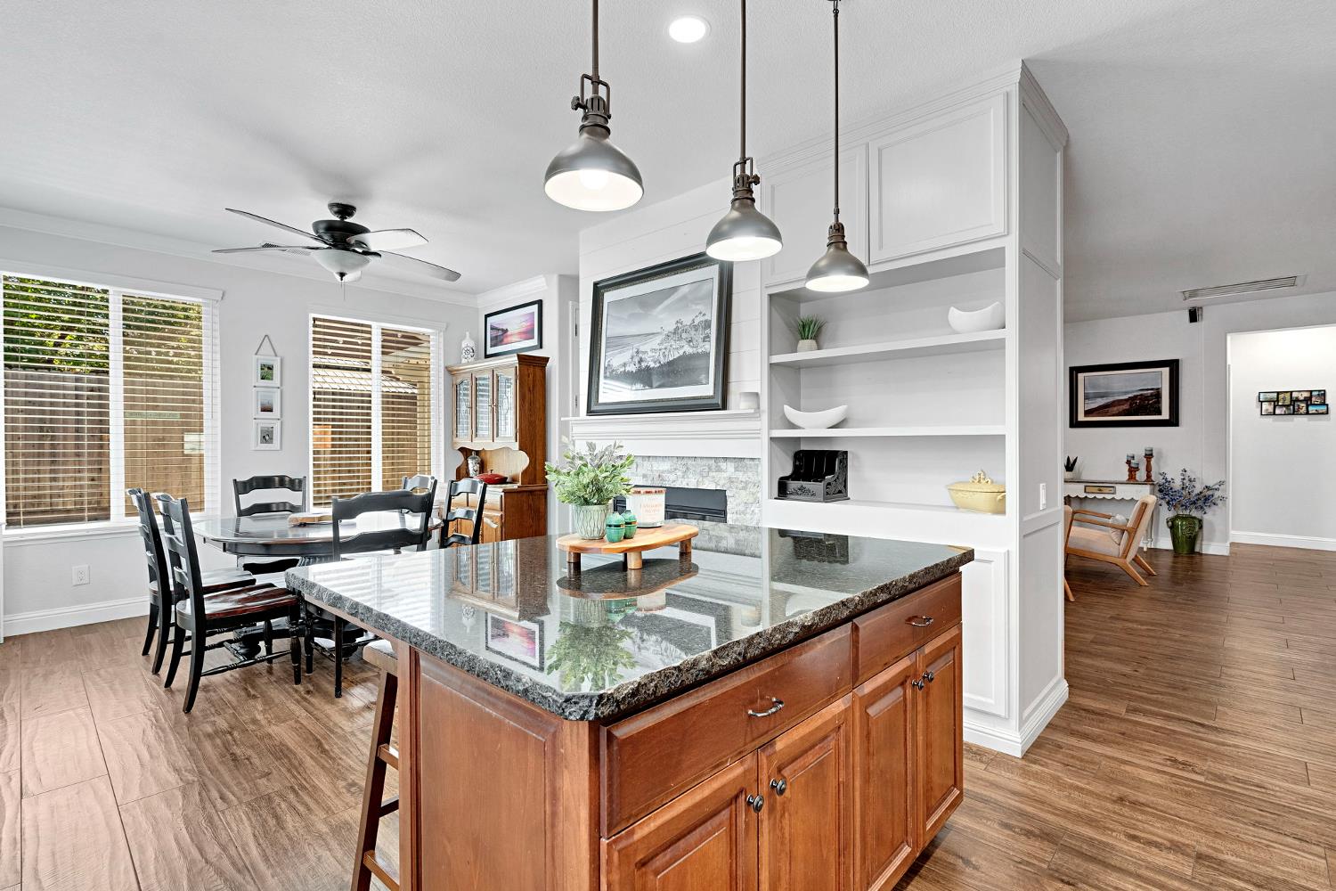 2956 Griffith Ave, Clovis, CA 93611