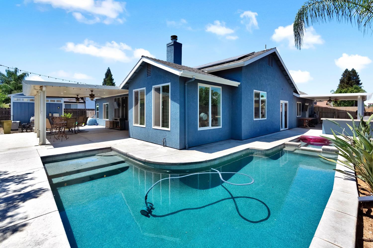 2956 Griffith Ave, Clovis, CA 93611