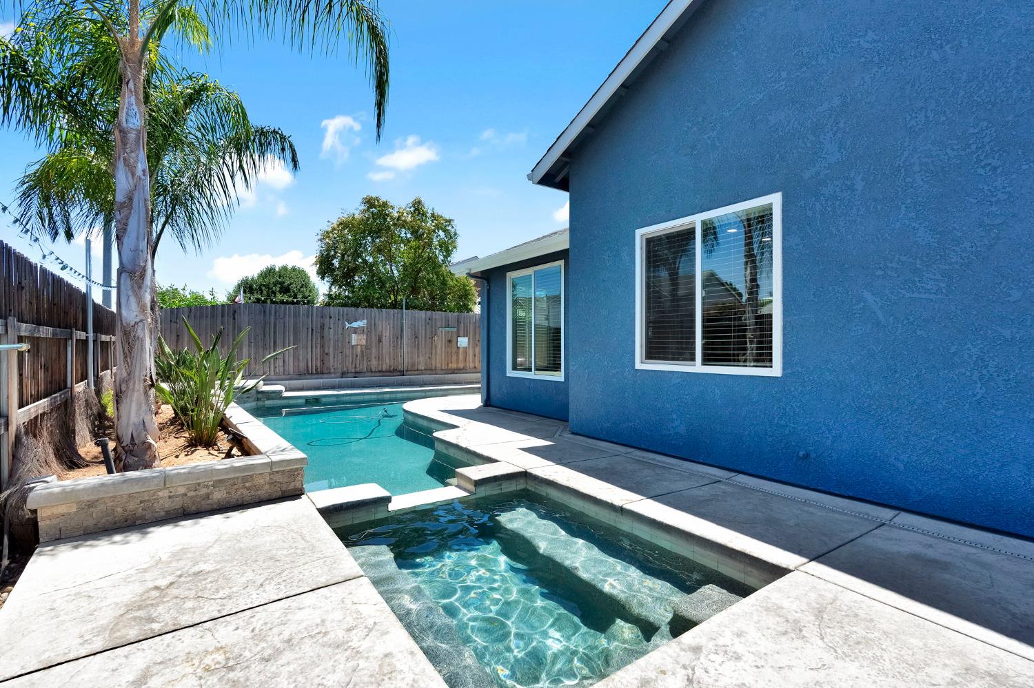 2956 Griffith Ave, Clovis, CA 93611