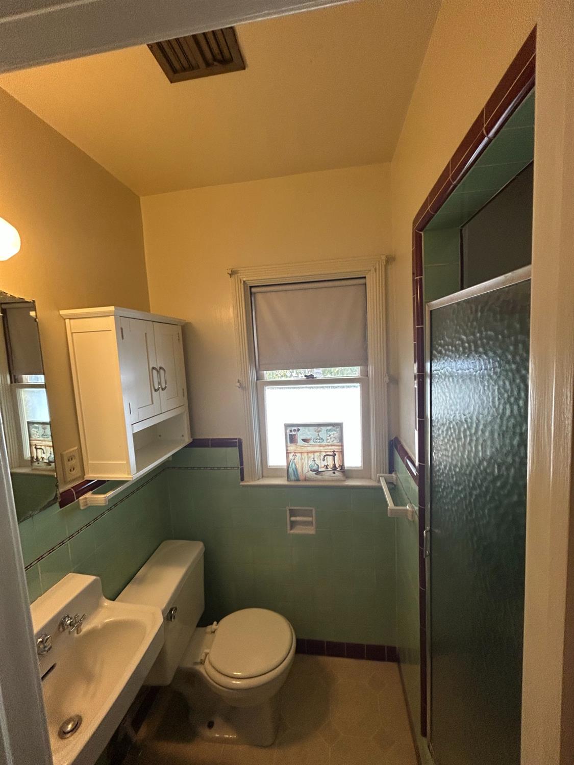 143 E Weldon Ave, Fresno, CA 93704