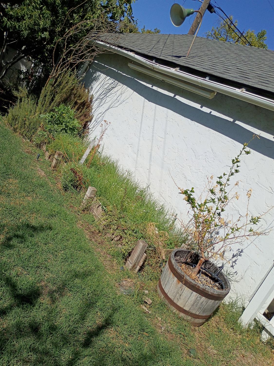 143 E Weldon Ave, Fresno, CA 93704