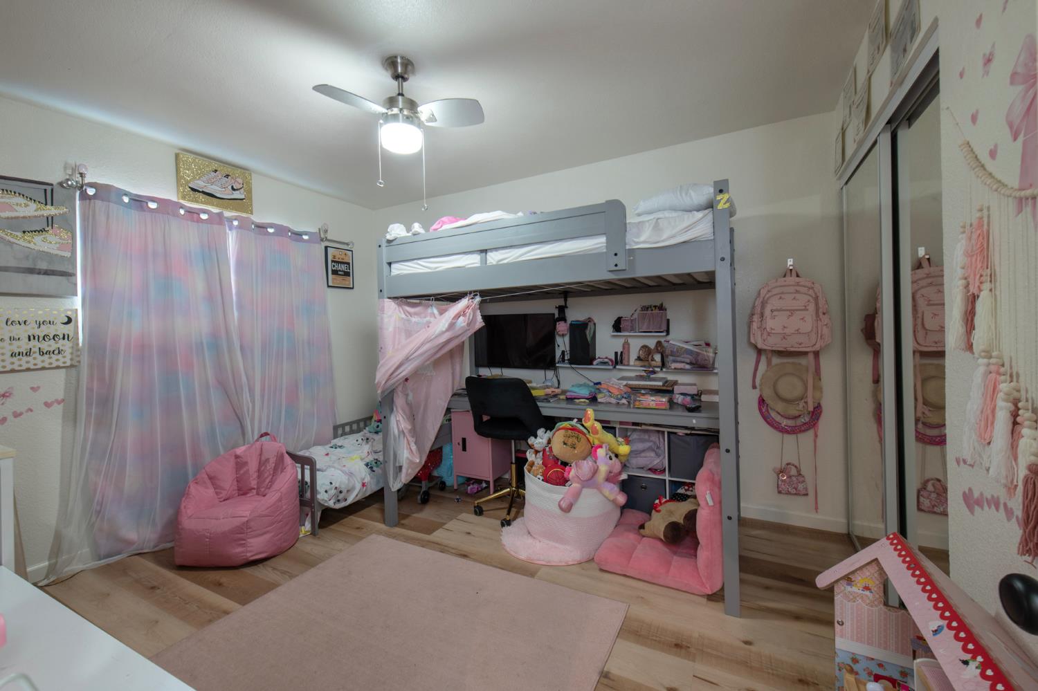 3061 cindy Ave, Clovis, CA 93612