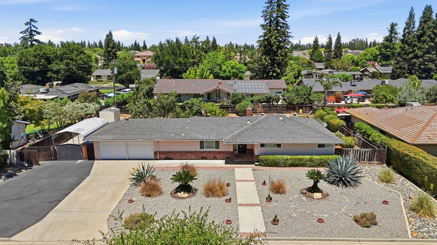 2530 W Fir Ave, Fresno, CA 93711
