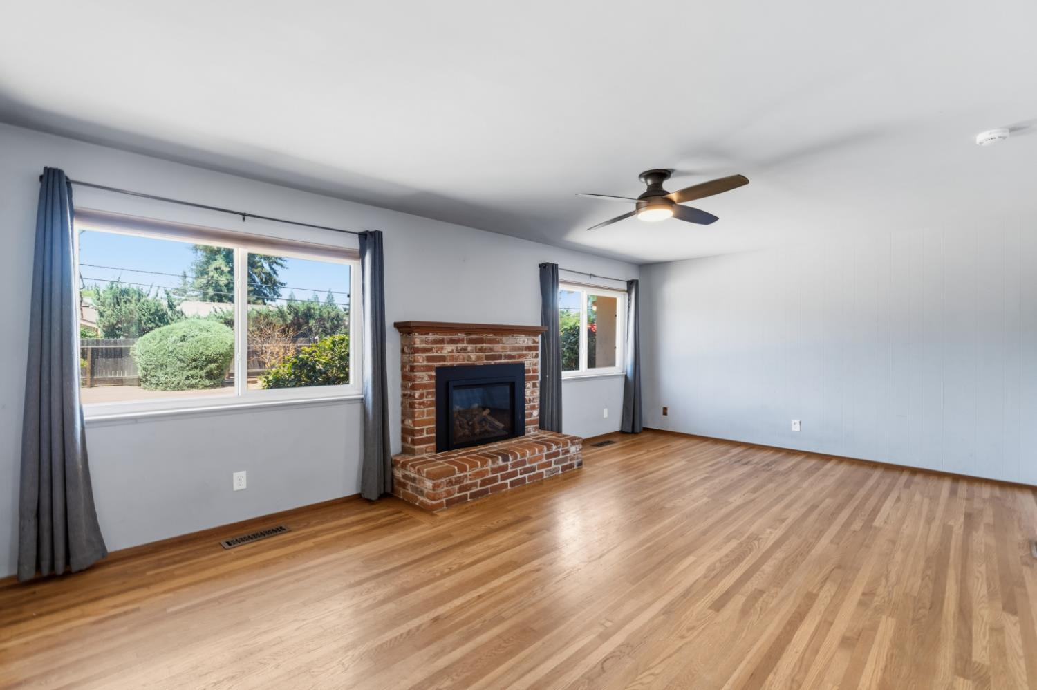 2530 W Fir Ave, Fresno, CA 93711