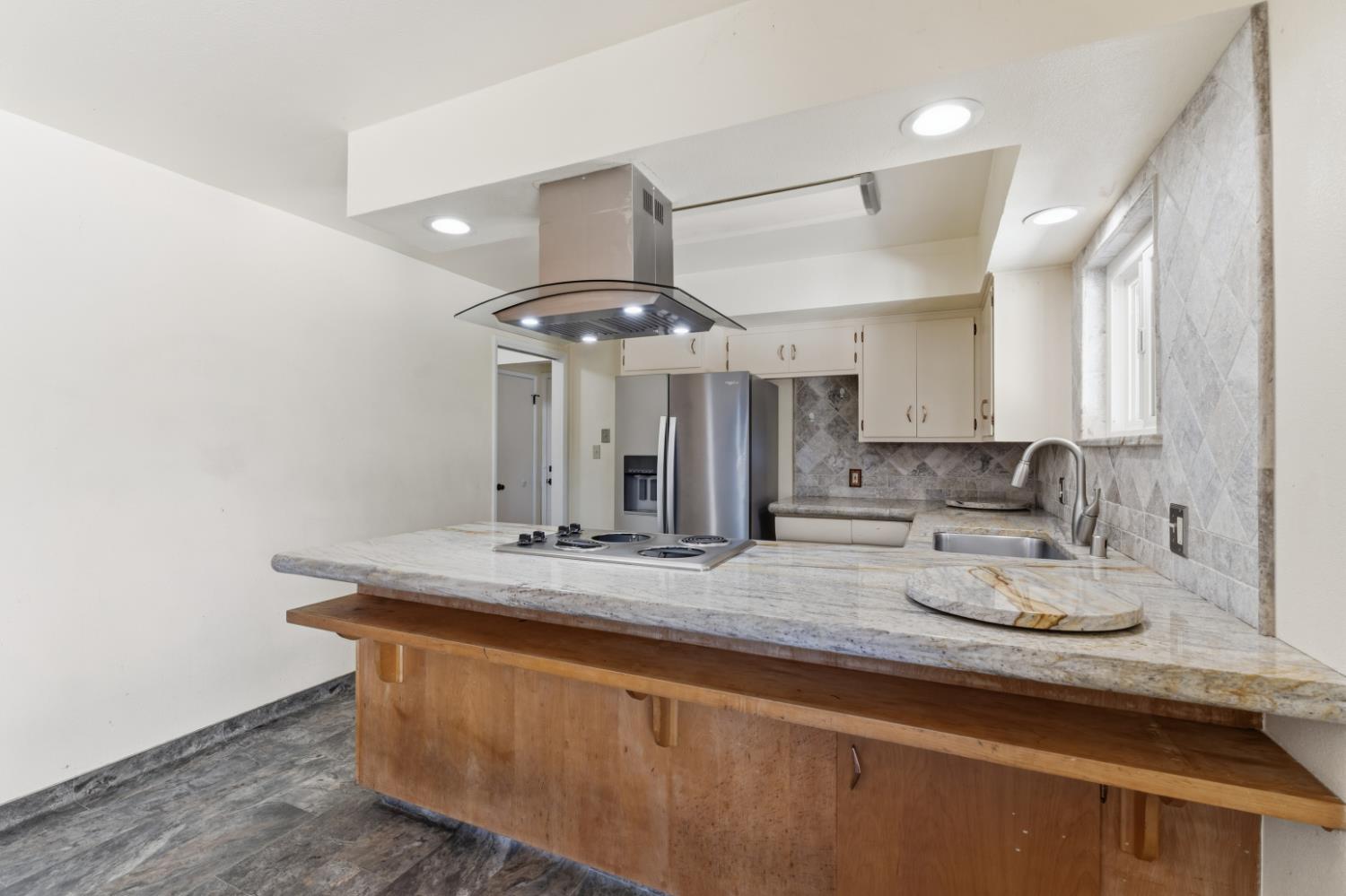 2530 W Fir Ave, Fresno, CA 93711