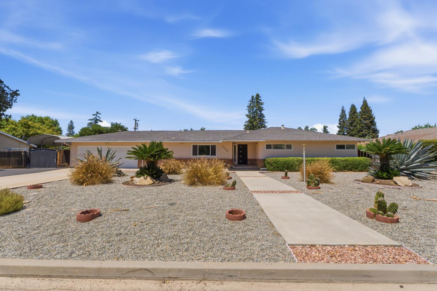 2530 W Fir Ave, Fresno, CA 93711