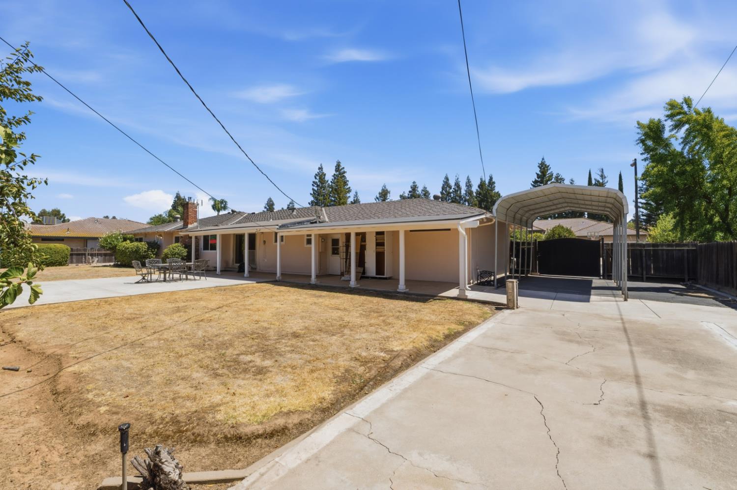 2530 W Fir Ave, Fresno, CA 93711