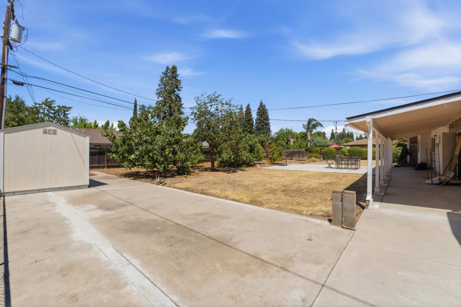 2530 W Fir Ave, Fresno, CA 93711
