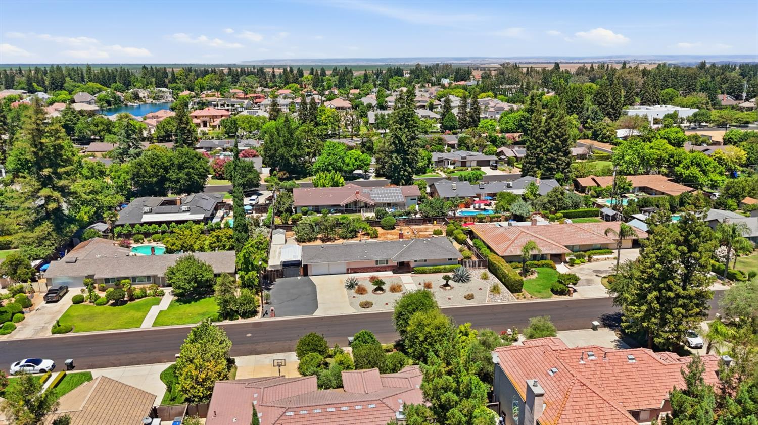 2530 W Fir Ave, Fresno, CA 93711