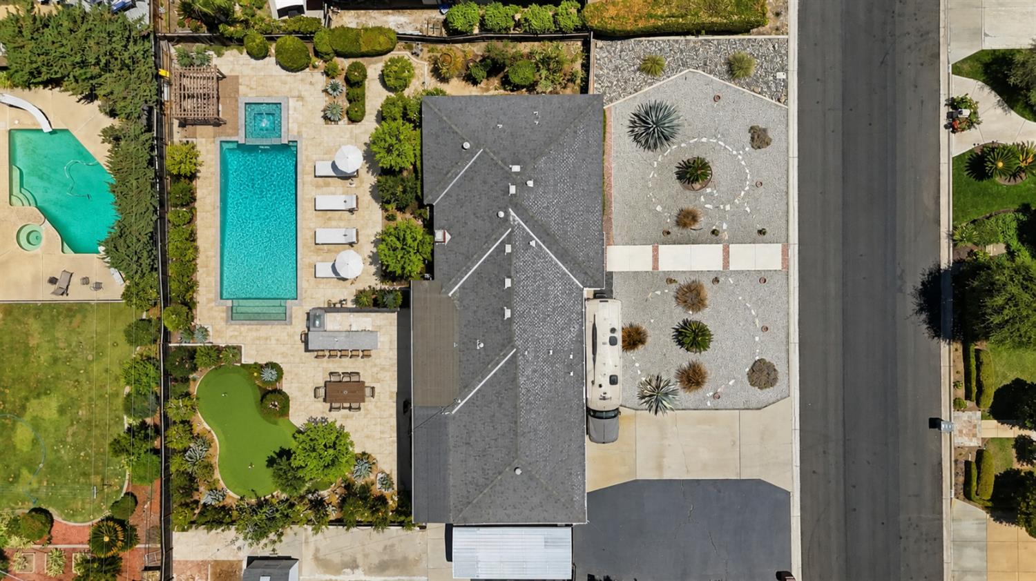 2530 W Fir Ave, Fresno, CA 93711