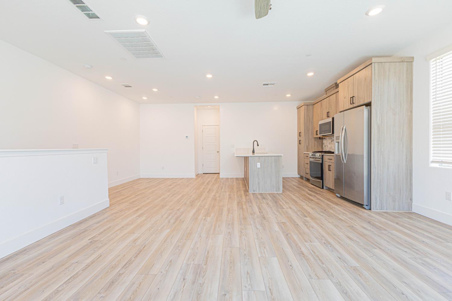 480 Balsam, Clovis, CA 93611