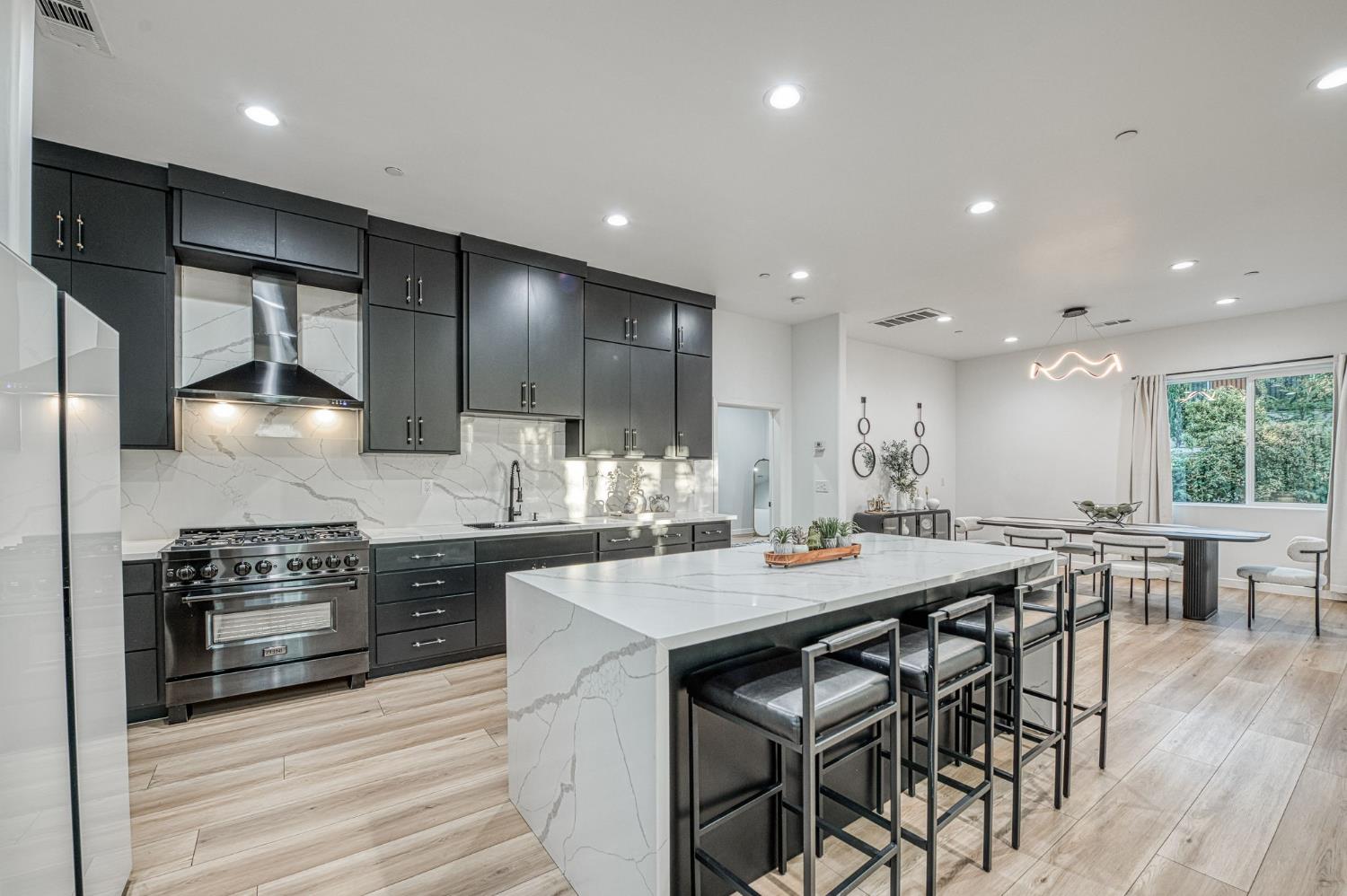 21853 Westmere Ln, Friant, CA 93626