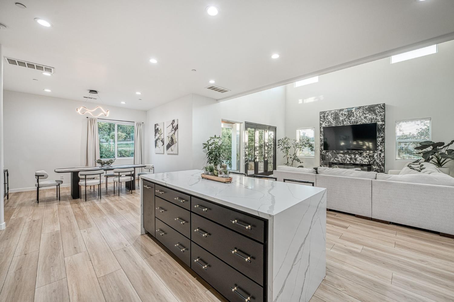 21853 Westmere Ln, Friant, CA 93626