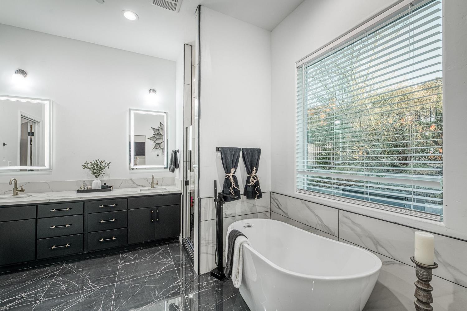 21853 Westmere Ln, Friant, CA 93626