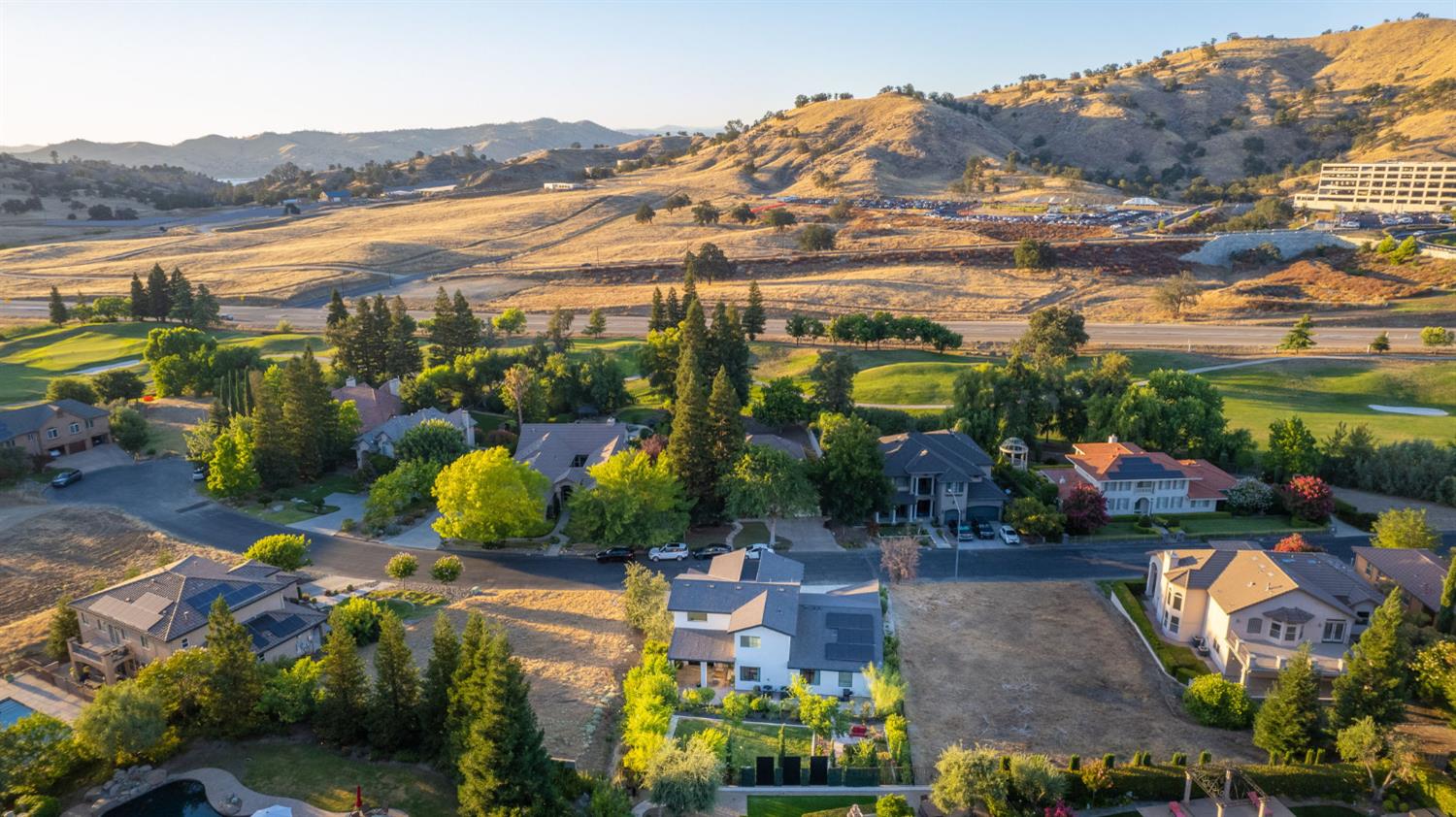 21853 Westmere Ln, Friant, CA 93626