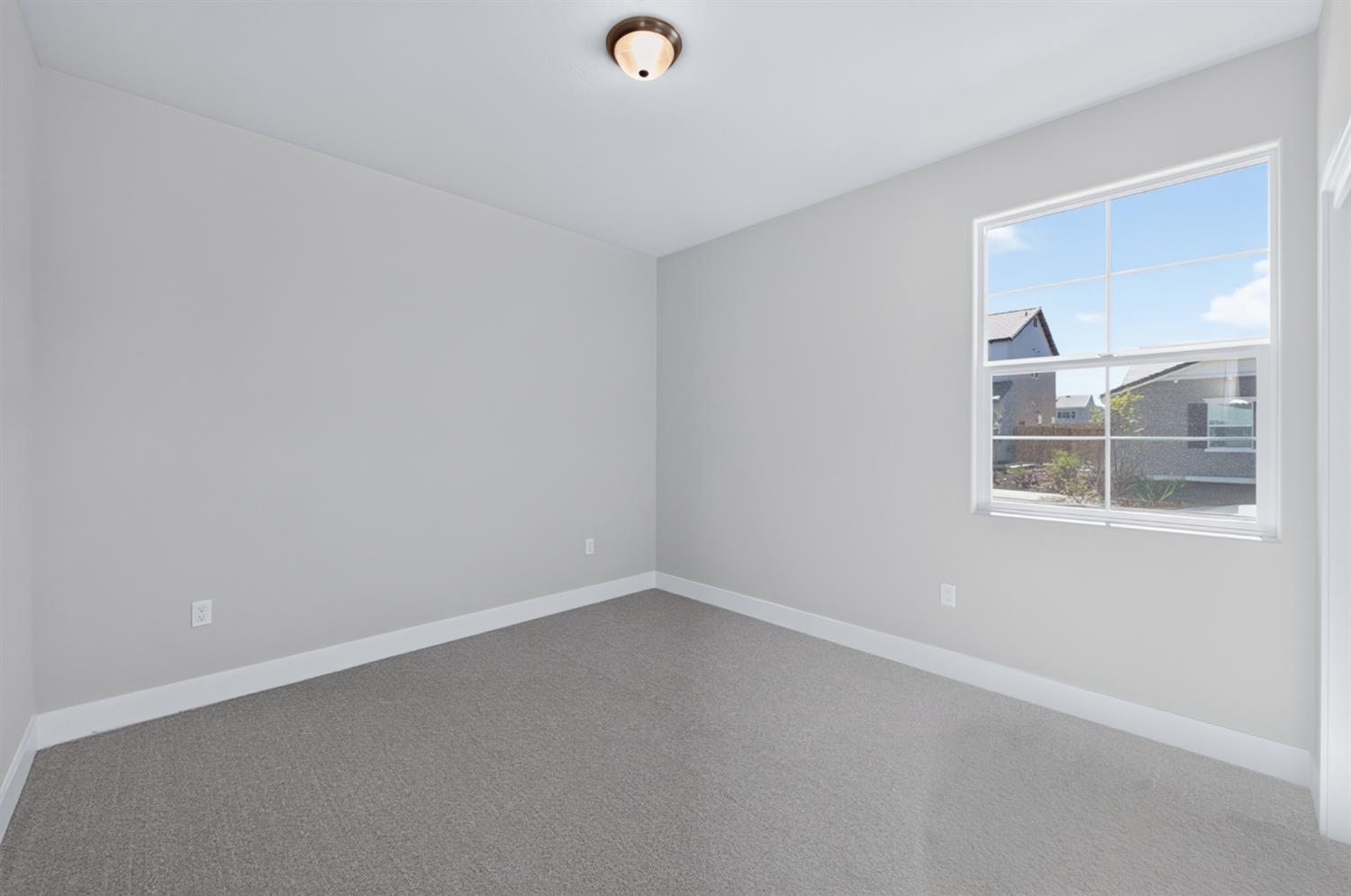 952 Peters Rd S, Madera, CA 93636