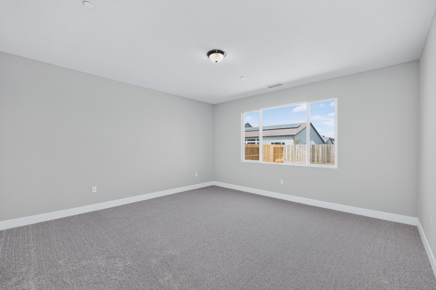 952 Peters Rd S, Madera, CA 93636