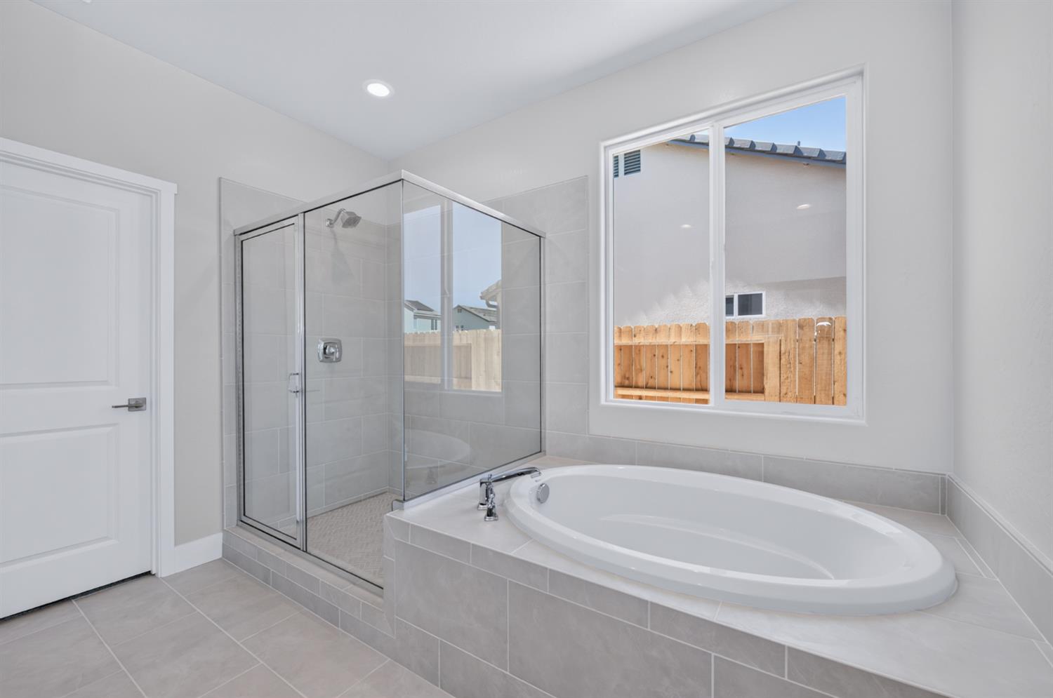 952 Peters Rd S, Madera, CA 93636