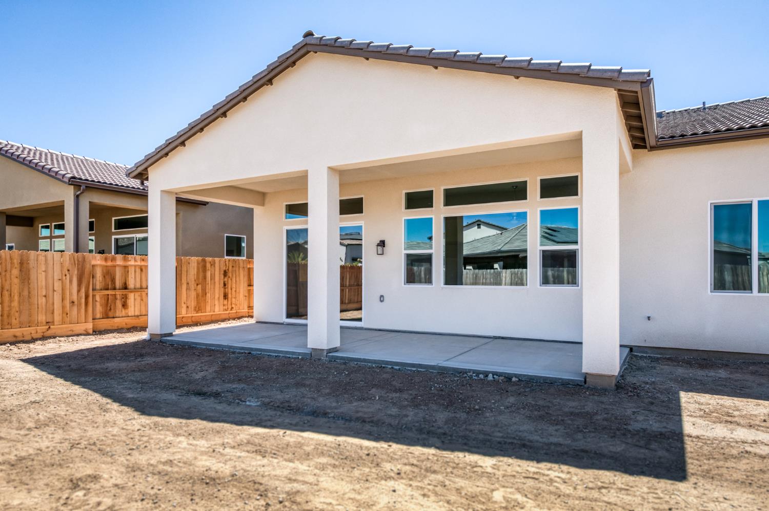 952 Peters Rd S, Madera, CA 93636