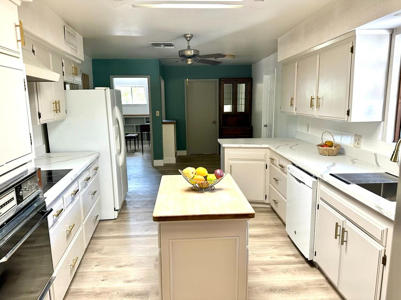 436 W Twain Ave, Fresno, CA 93704