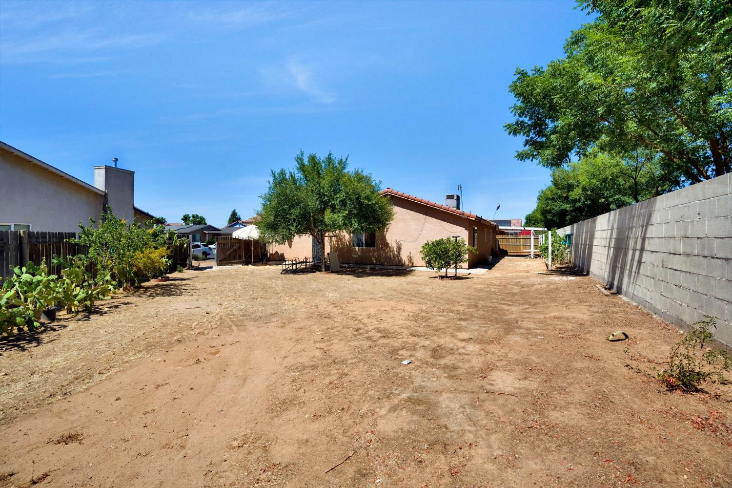 1639 Jaden Ct, Madera, CA 93638