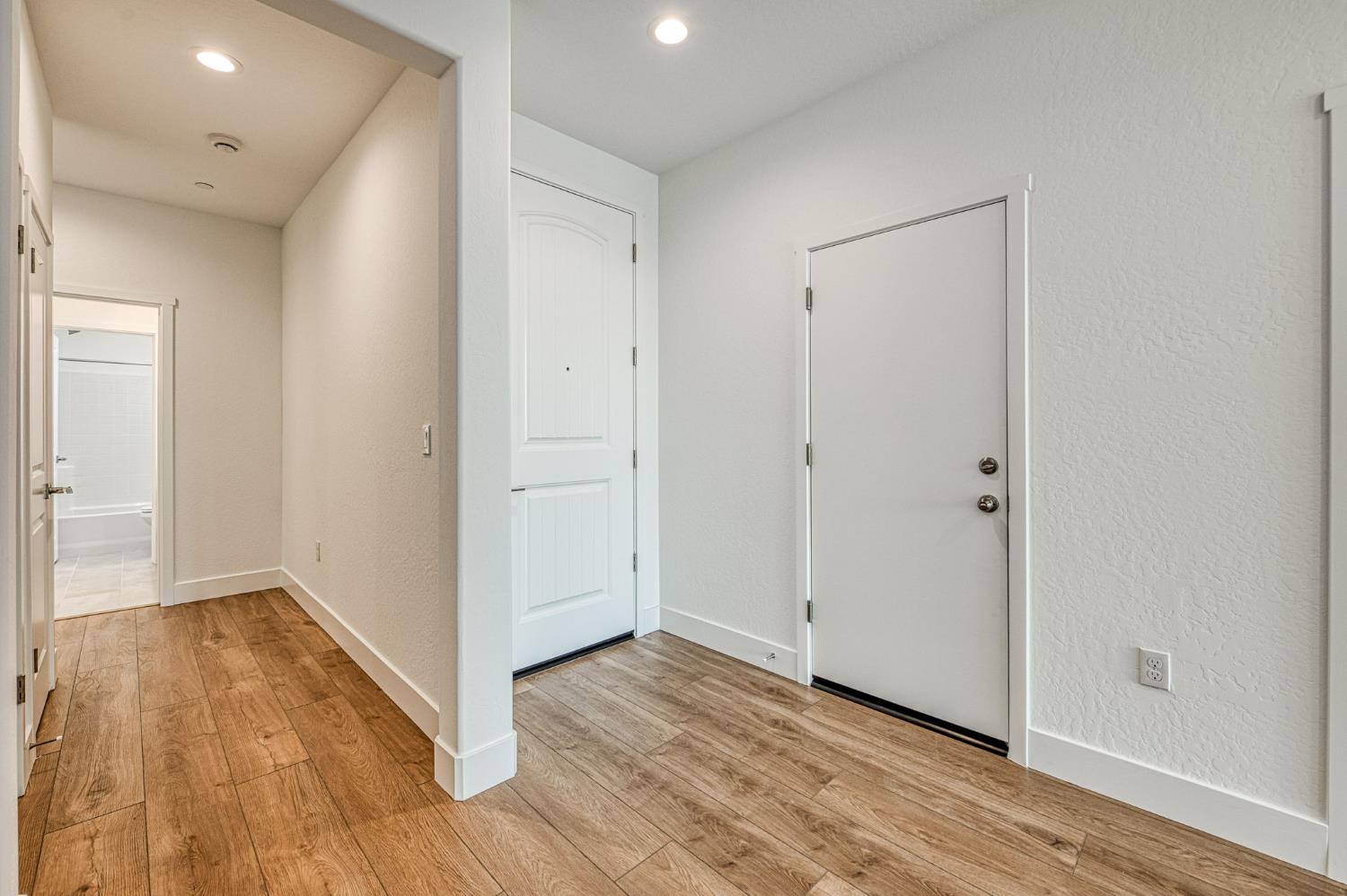 967 Talus Way S, Madera, CA 93636