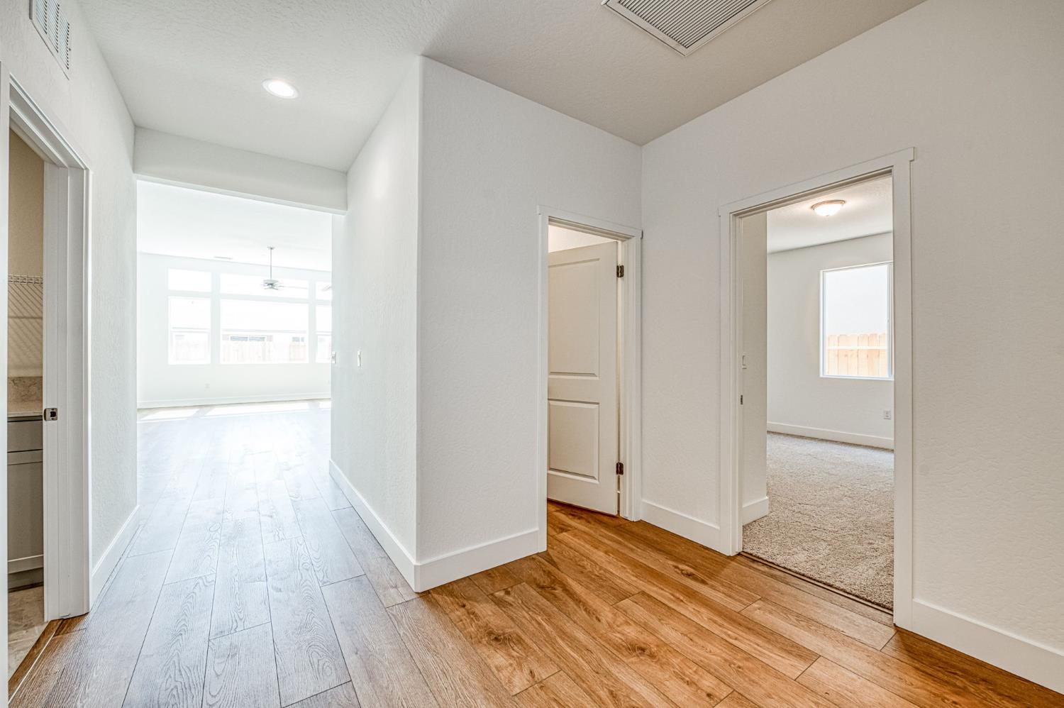967 Talus Way S, Madera, CA 93636