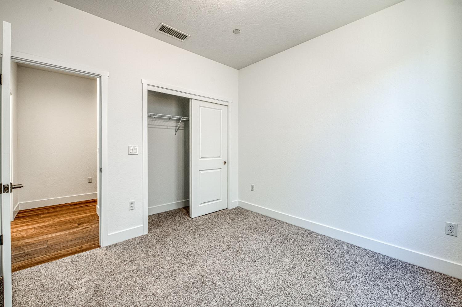 967 Talus Way S, Madera, CA 93636