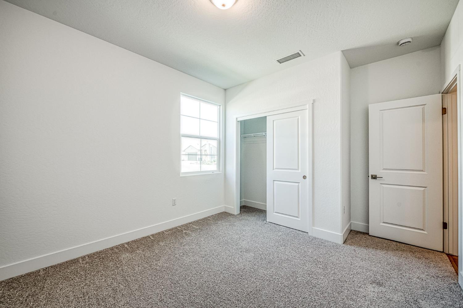 967 Talus Way S, Madera, CA 93636