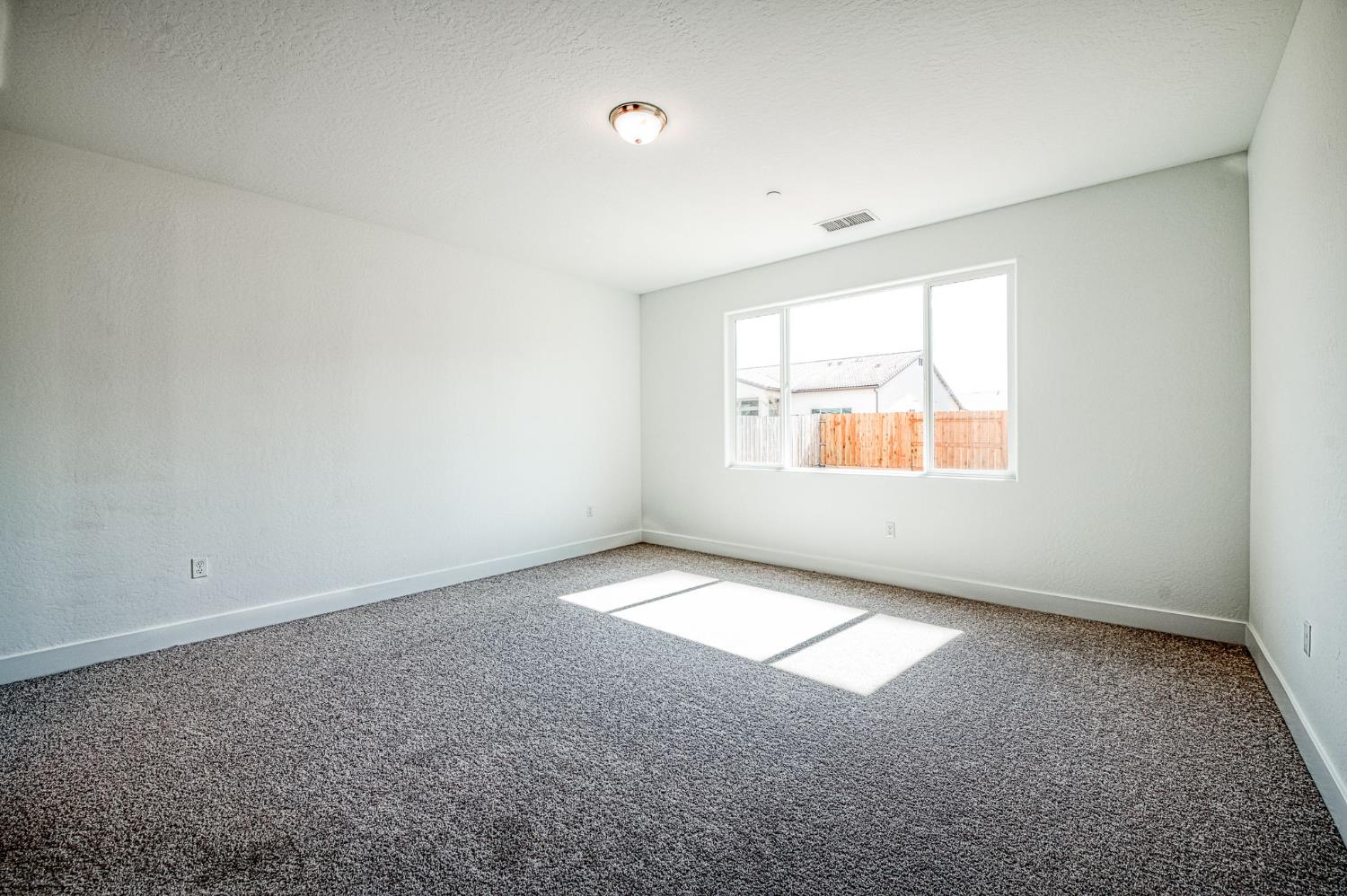 967 Talus Way S, Madera, CA 93636
