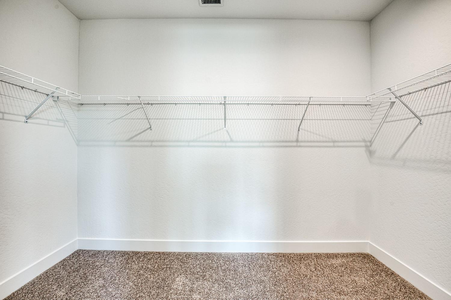 967 Talus Way S, Madera, CA 93636