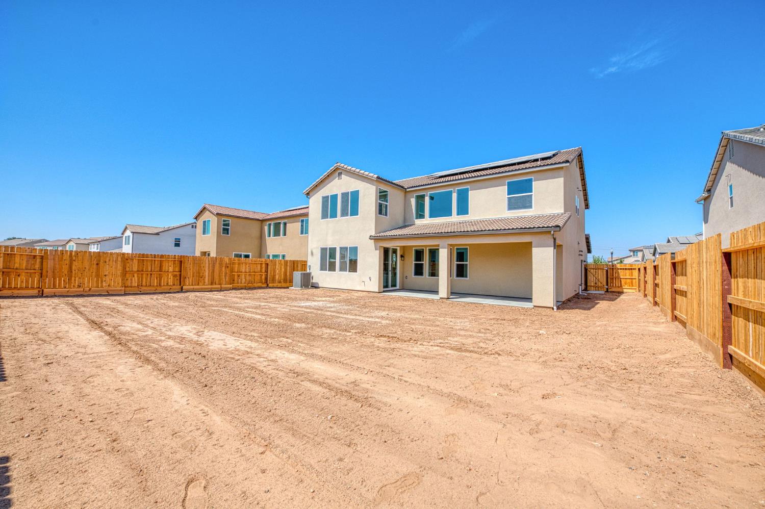 989 Talus Way S, Madera, CA 93636