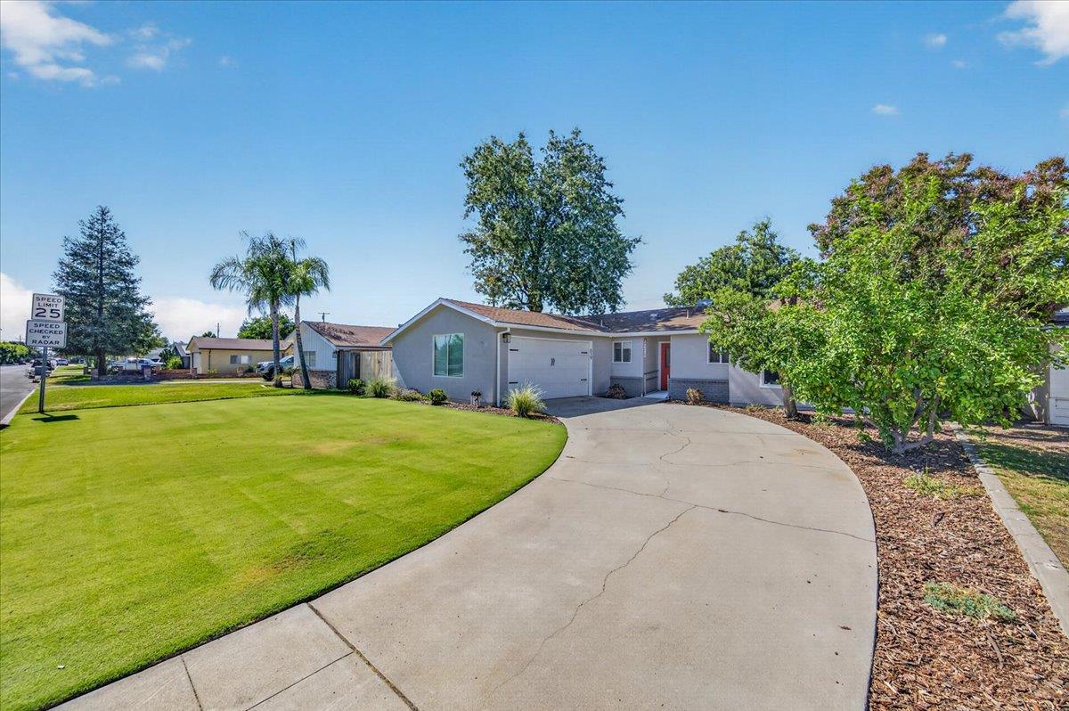 519 SAN JOSE Ave, Clovis, CA 93612