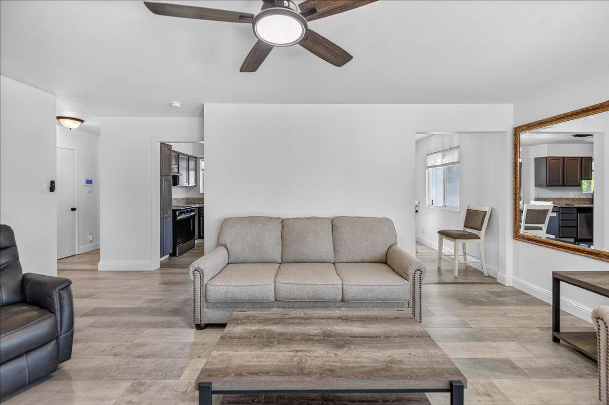 519 SAN JOSE Ave, Clovis, CA 93612