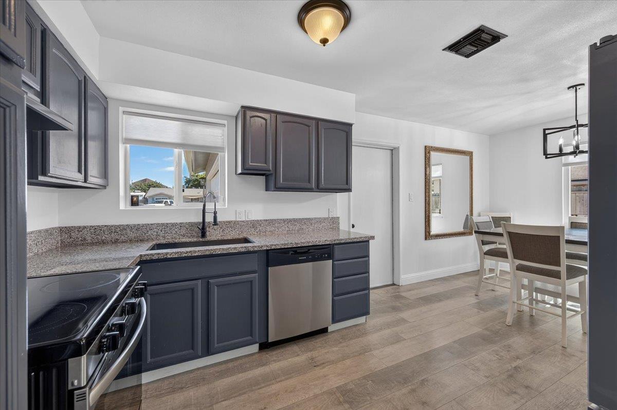 519 SAN JOSE Ave, Clovis, CA 93612