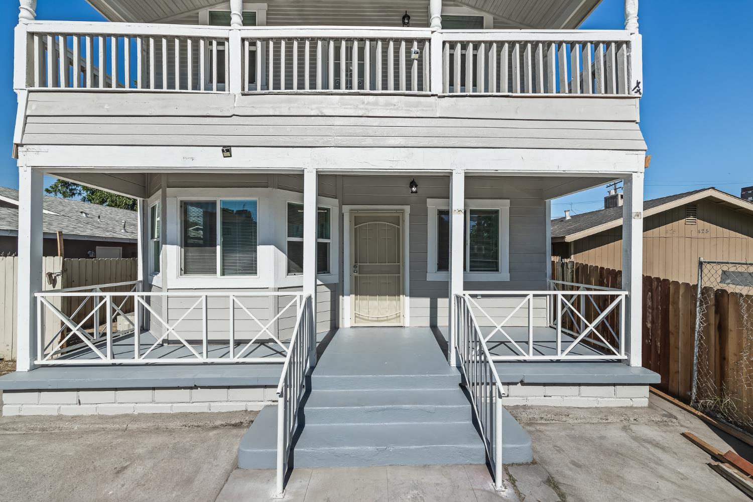 419 N Thesta, Fresno, CA 93701