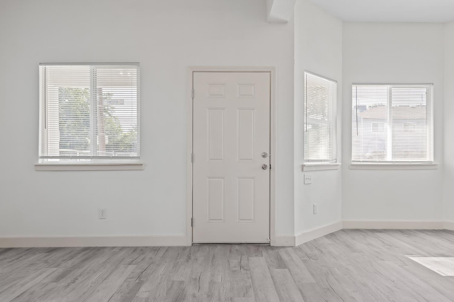 419 N Thesta, Fresno, CA 93701