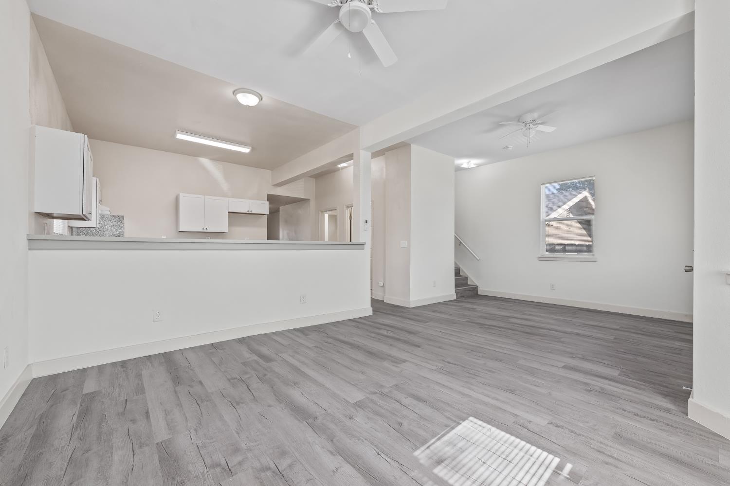 419 N Thesta, Fresno, CA 93701