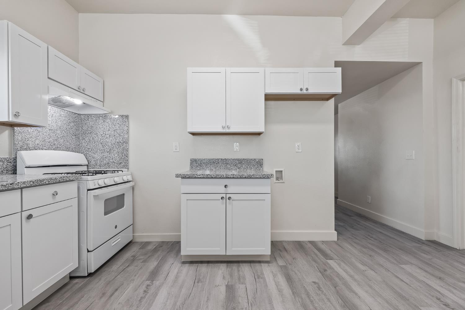 419 N Thesta, Fresno, CA 93701