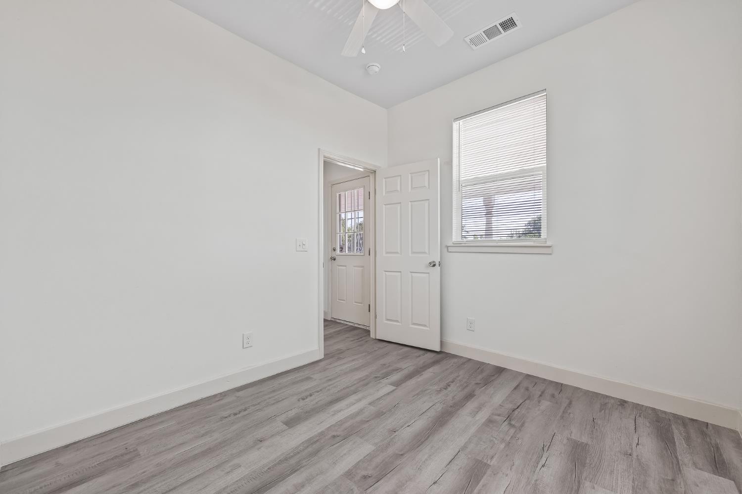 419 N Thesta, Fresno, CA 93701