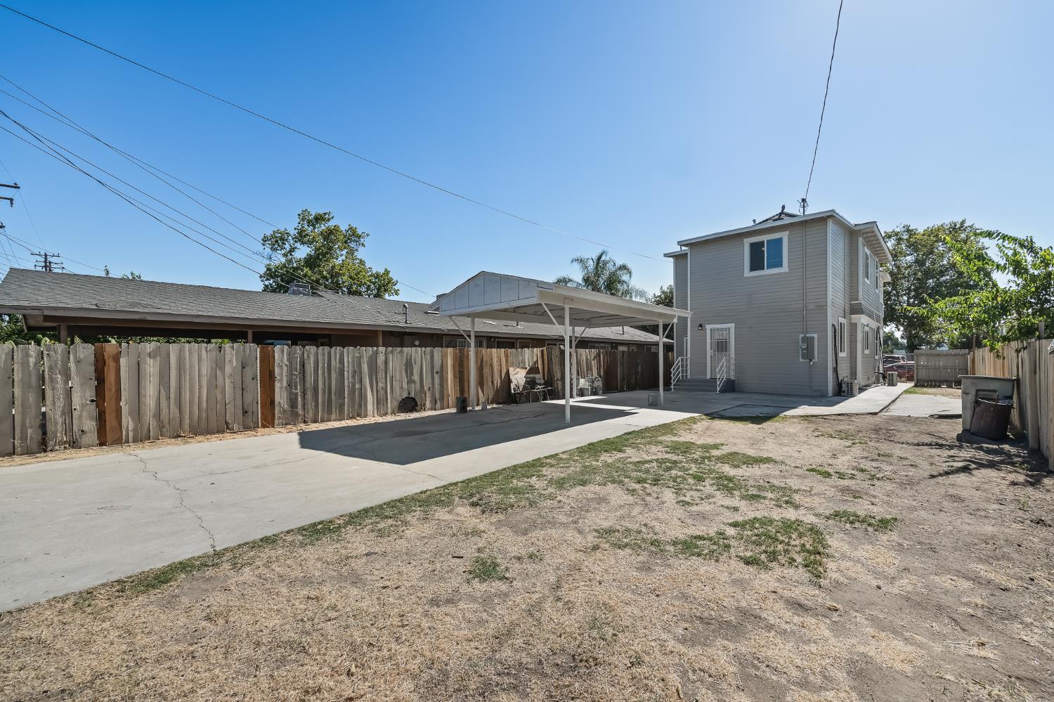419 N Thesta, Fresno, CA 93701