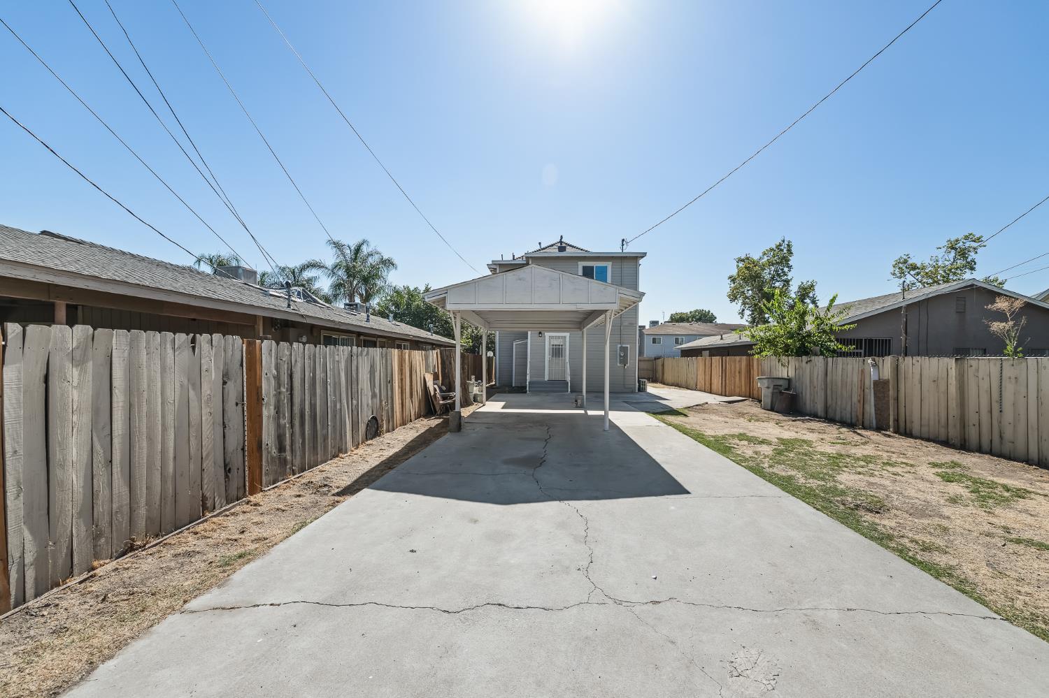 419 N Thesta, Fresno, CA 93701