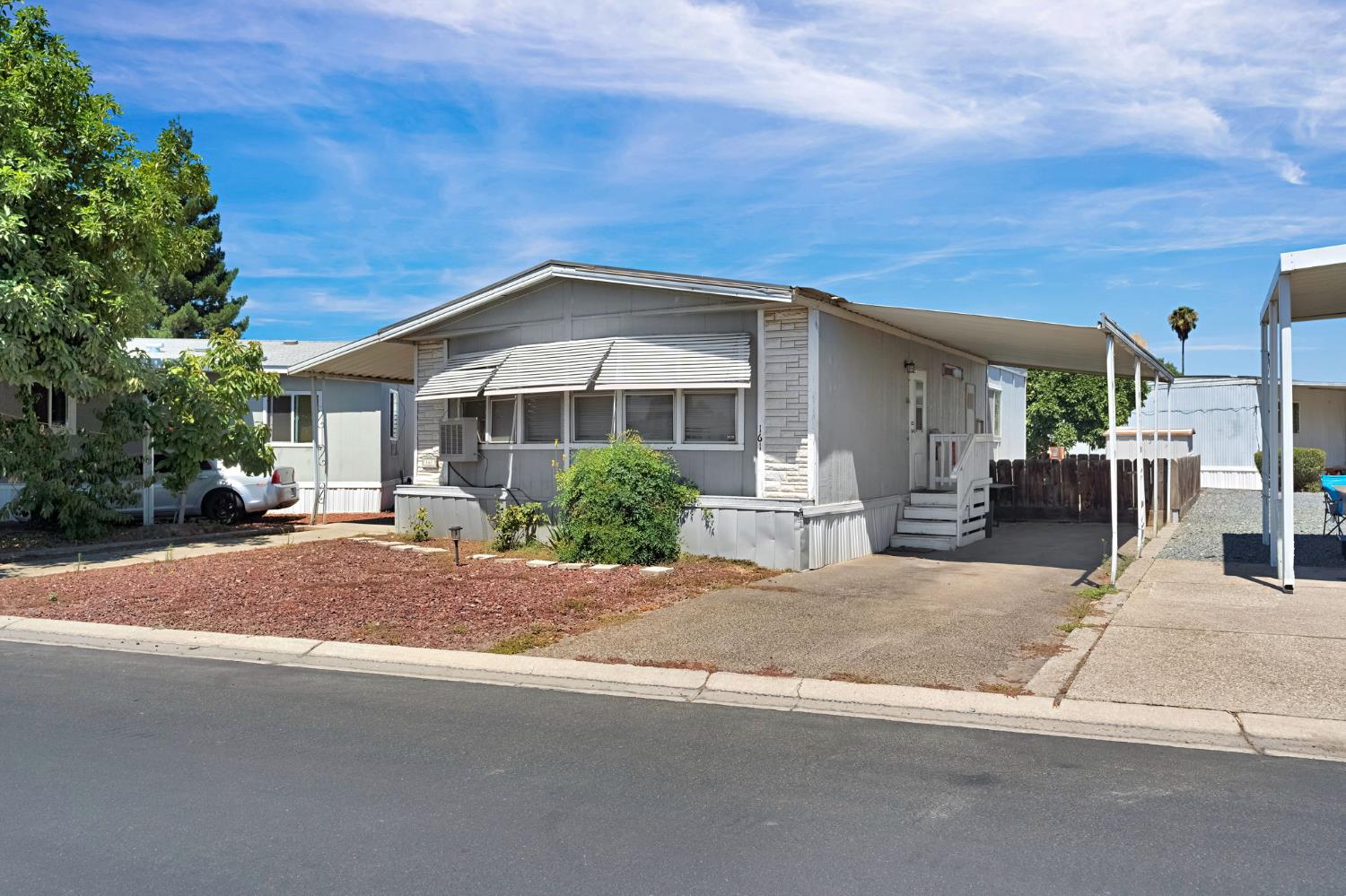 1218 E Cleveland Ave #161, Madera, CA 93638
