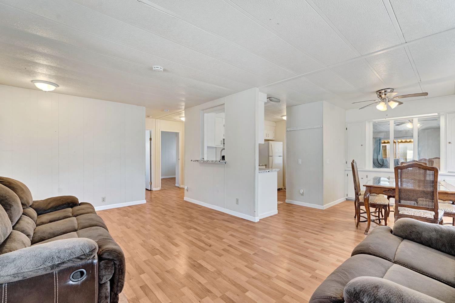 1218 E Cleveland Ave #161, Madera, CA 93638