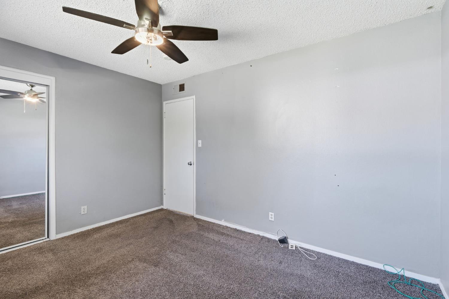 4462 N Barton Ave, Fresno, CA 93726