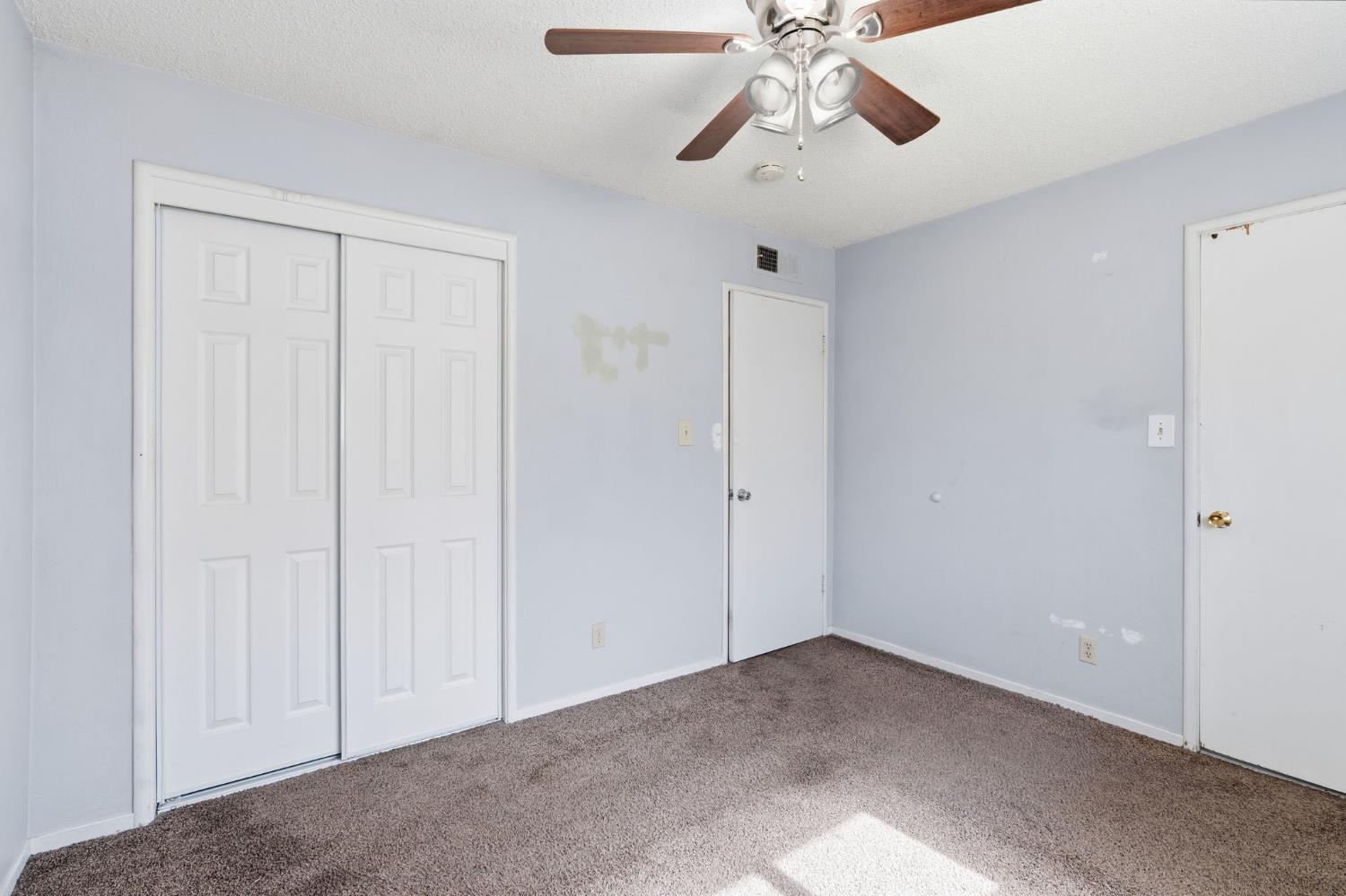 4462 N Barton Ave, Fresno, CA 93726