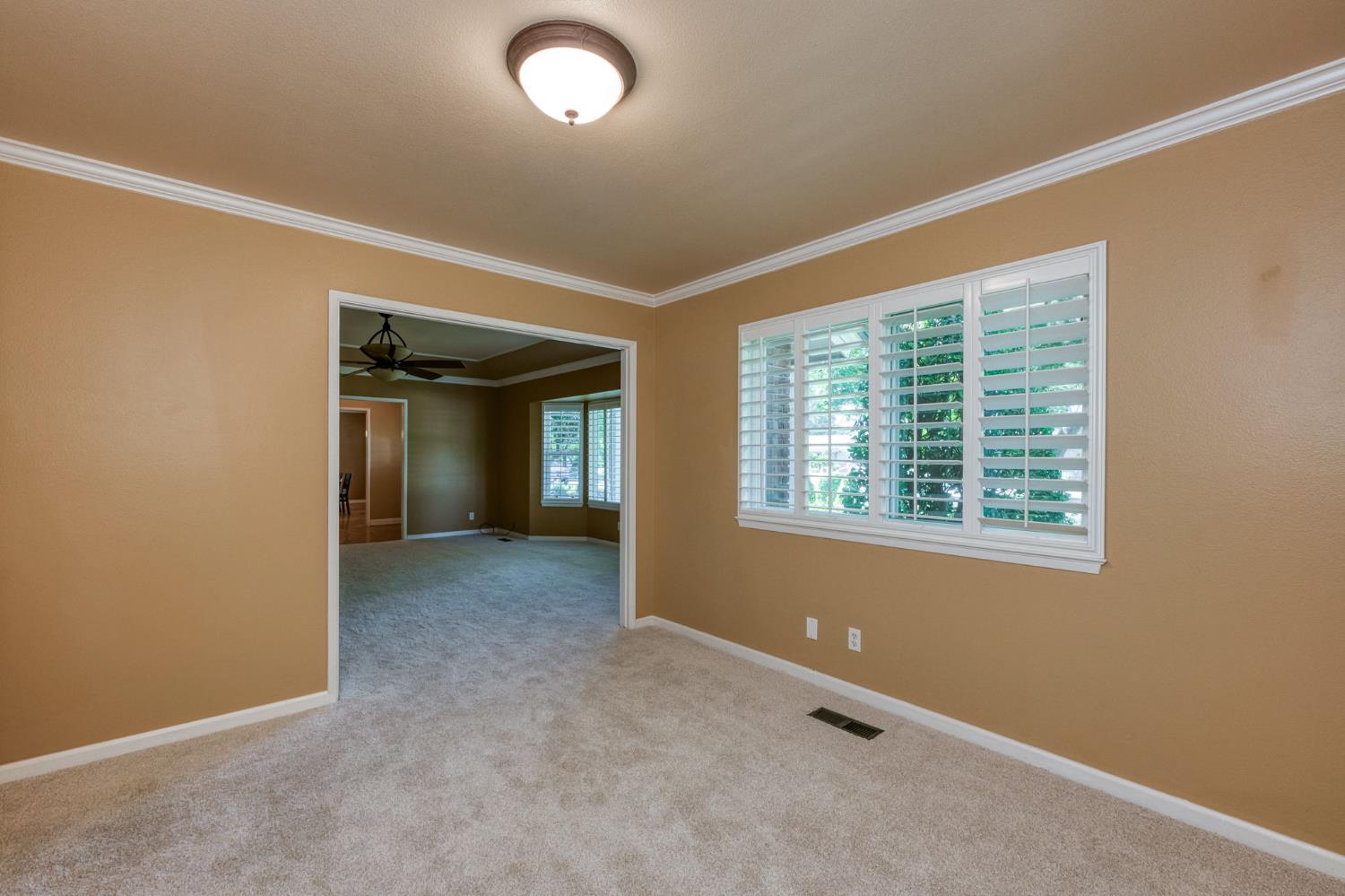 1411 W Sample Ave, Fresno, CA 93711