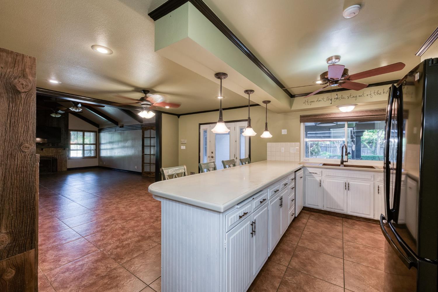 1411 W Sample Ave, Fresno, CA 93711