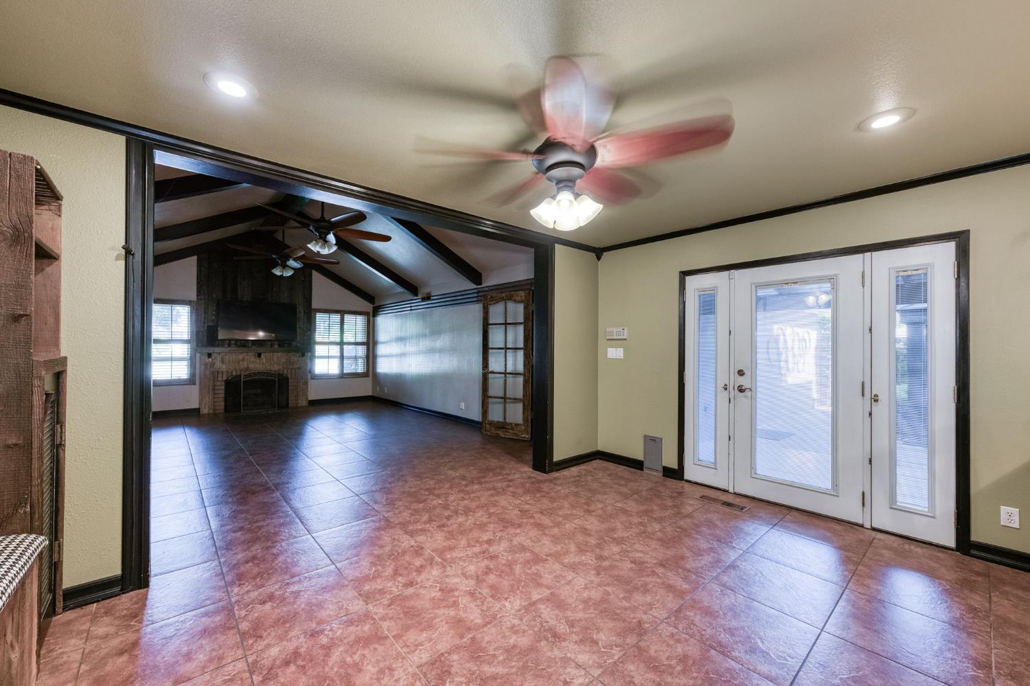 1411 W Sample Ave, Fresno, CA 93711