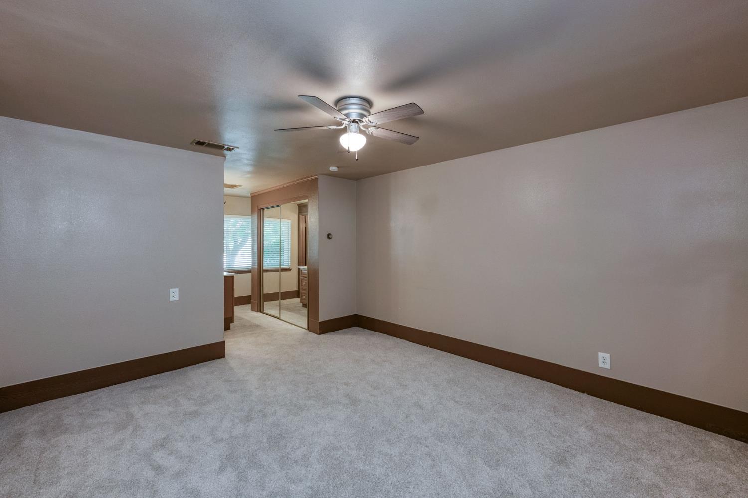 1411 W Sample Ave, Fresno, CA 93711
